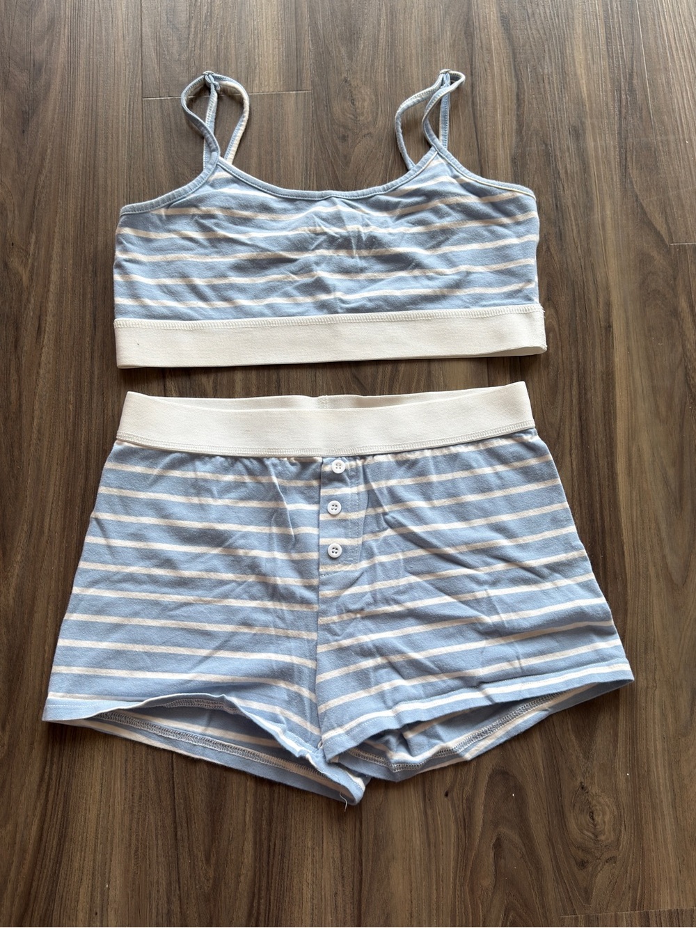 Edikted Pajama Set - Picture 2 of 3